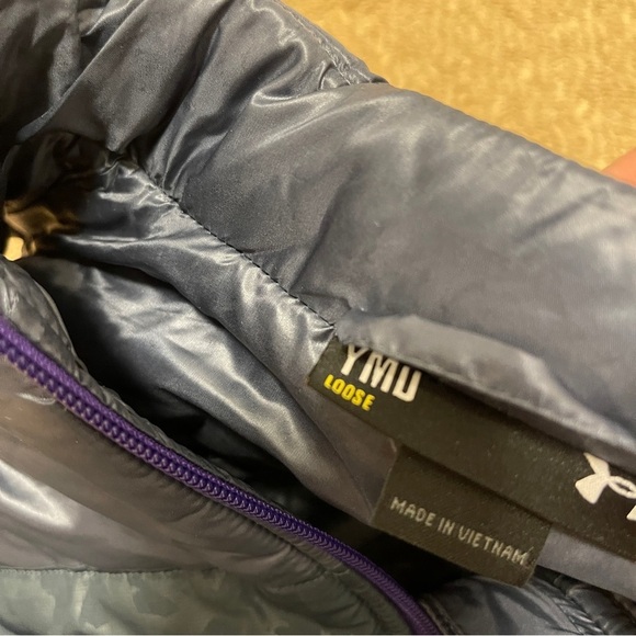 Under Armour Navy/Grey Puffer Vest – Youth Medium (Fits Women’s XXS) - Picture 5 of 10